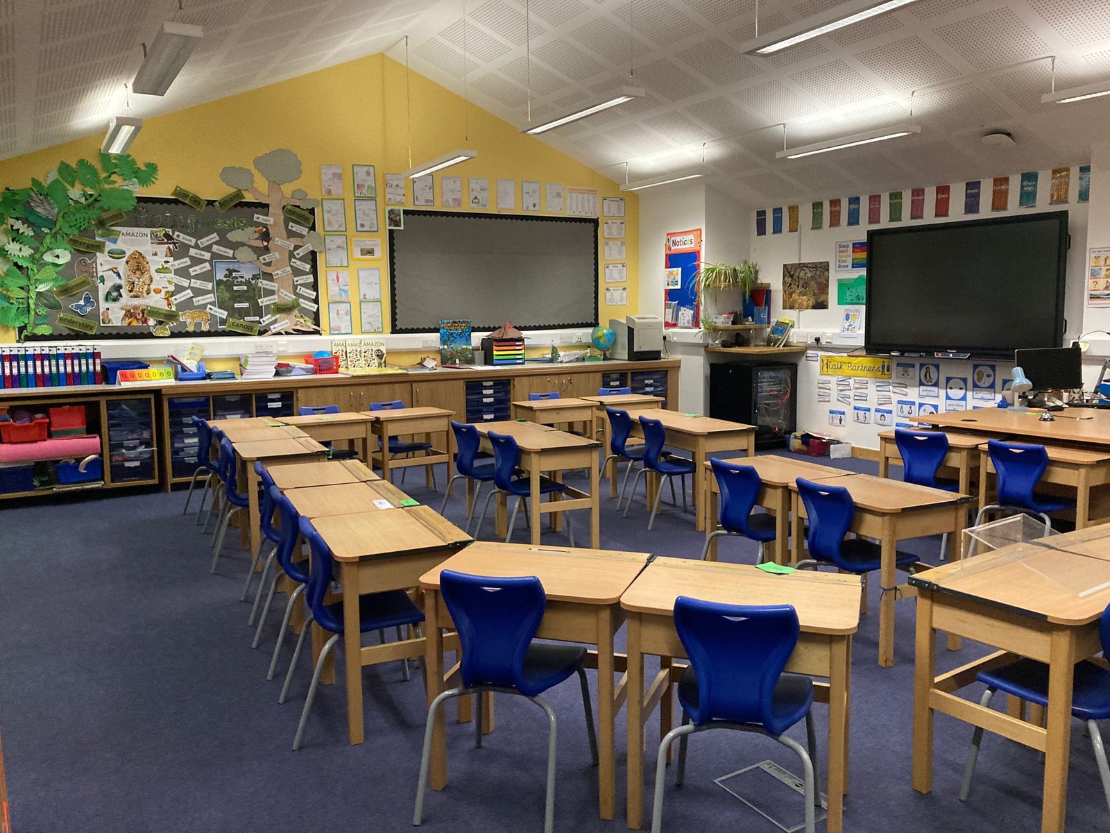 School and Nursery Deep Cleaning